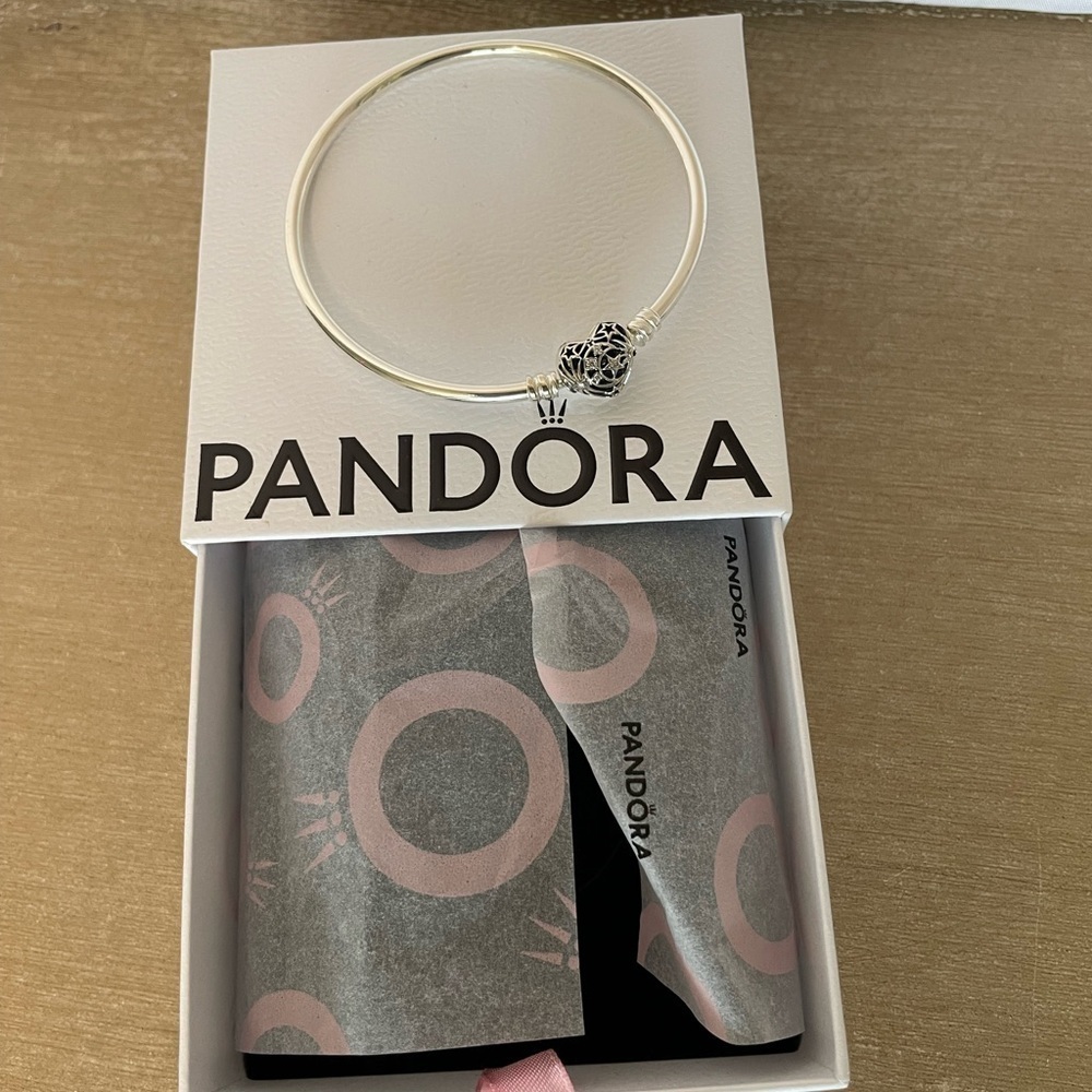 Pandora Silver Bangle with heart closure​​​​​​
